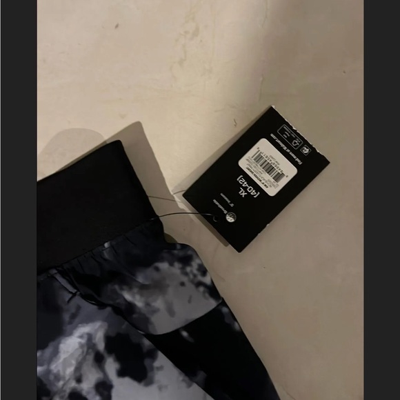 NWT men's dry fit shorts XL pocket 1418 - Picture 3 of 4